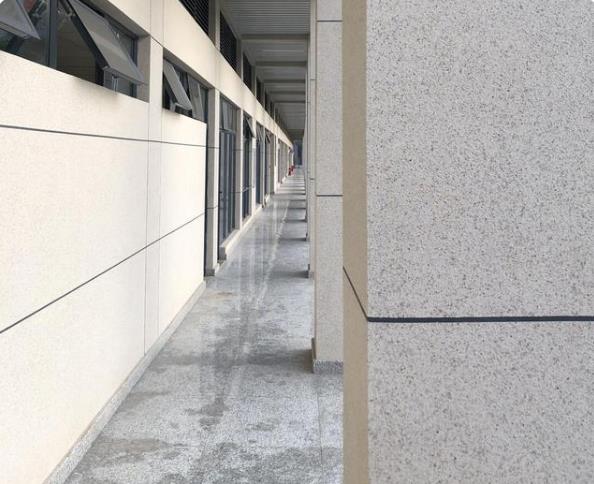 施工過(guò)程中真石漆發(fā)花的原因